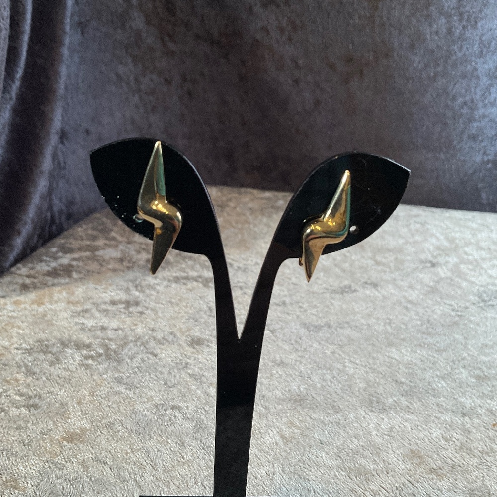 Vintage Gold Lightning Bolt Clip On Earrings